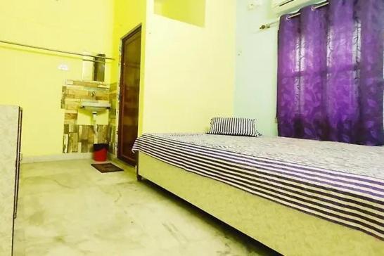 כלכותה Amar Priya Guest House מראה חיצוני תמונה